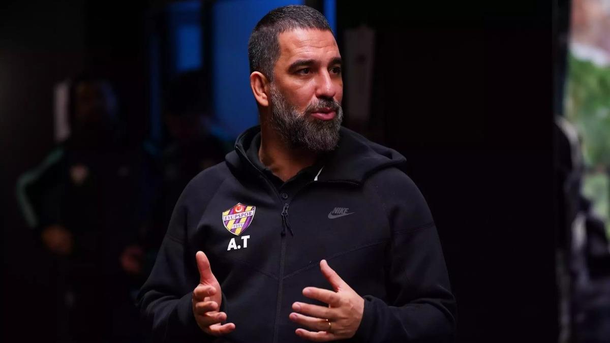 Arda Turan, Eyüpspor’dan Ayrıldı ve Shakhtar Donetsk ile Anlaştı