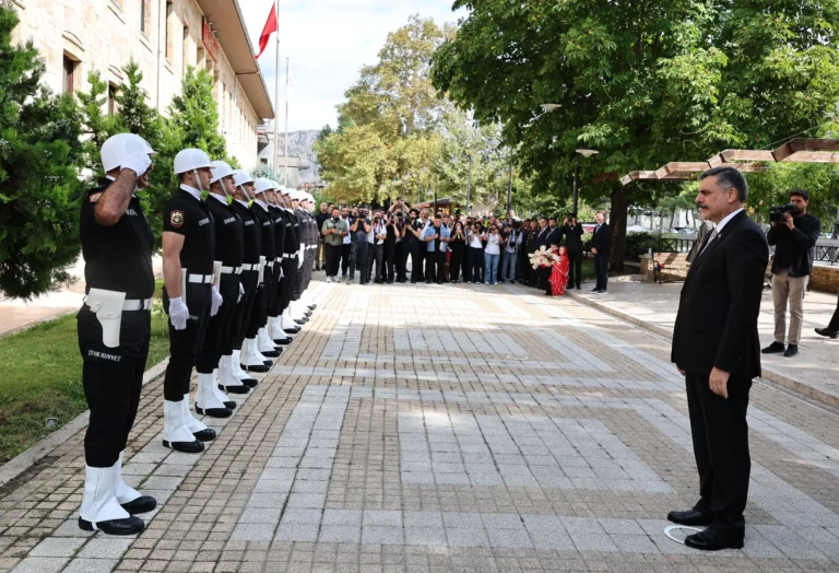 İçişleri Bakanı Çiftçi Amasya’da Yeni Hizmet Binalarının Açılışını Yaptı