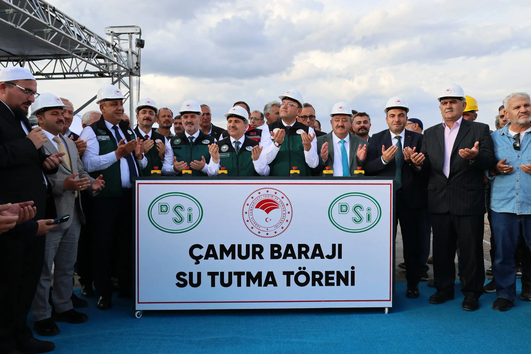 Vali Cevdet Atay Çamur Barajı Su Tutma Töreni’ne Katıldı