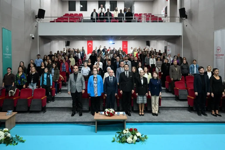 Vali Turan Hekimlerle Buluştu Sağlık Hizmetlerini Değerlendirdi